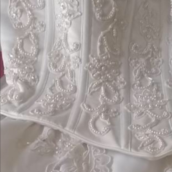 White Wedding Dress - Picture 8 of 10